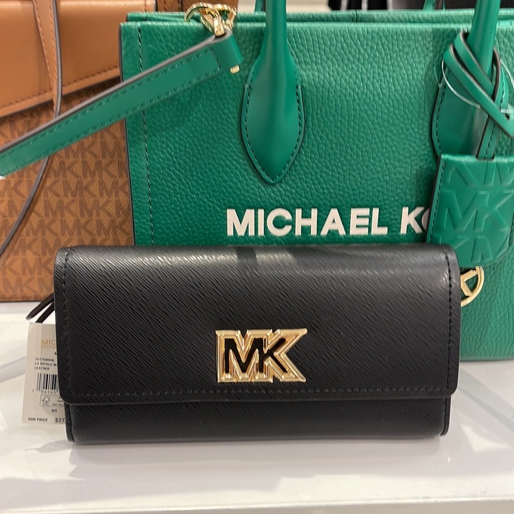 Michael Kors Mimi Large Saffiano Leather Bi-Fold Continental Wallet
Black 
NWT